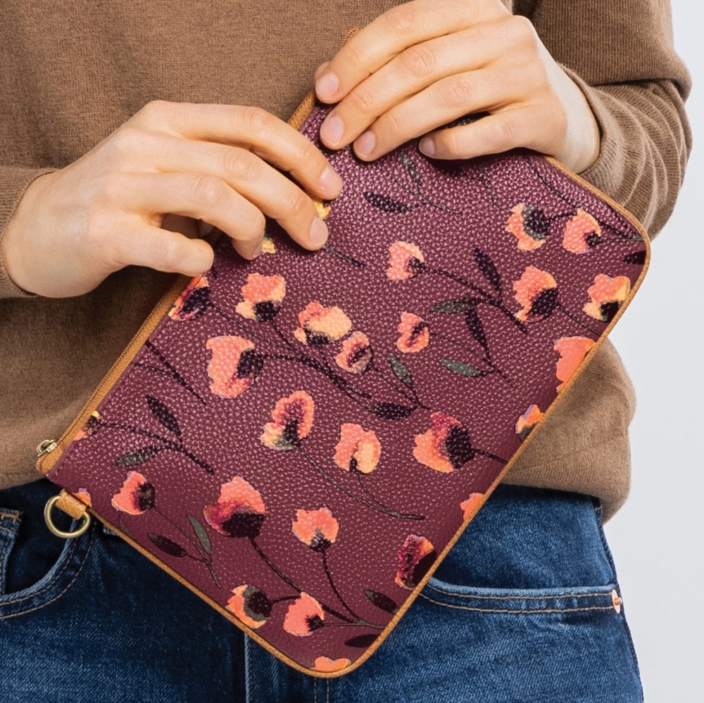 Rubie Mini - Delicate Floral Pebble w/Wristlet